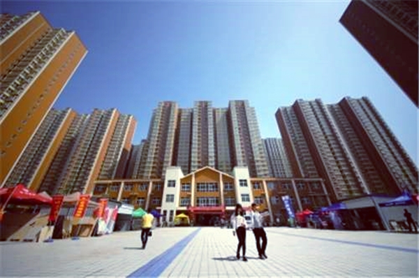 洛陽老城區中鑫家苑透水磚施工案例展示