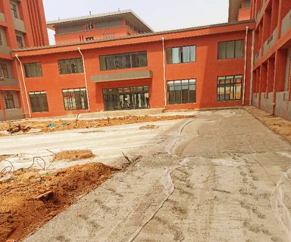 洛陽職業(yè)技術(shù)學(xué)院透水磚工程案例-施工前 洛陽職業(yè)技術(shù)學(xué)院透水磚工程案例-施工前